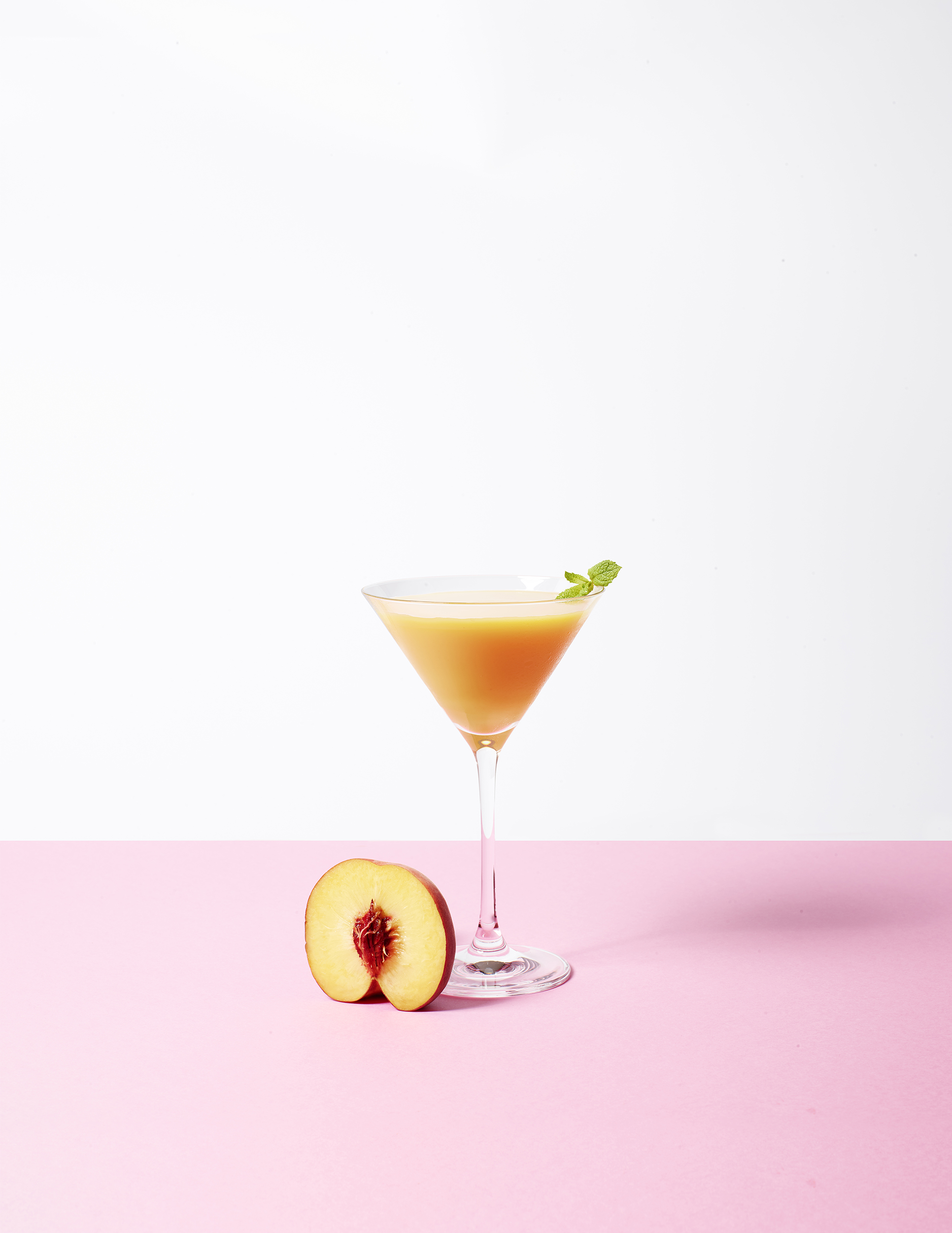 Chelsea Bloxsome | Food Photographer London peach daquari